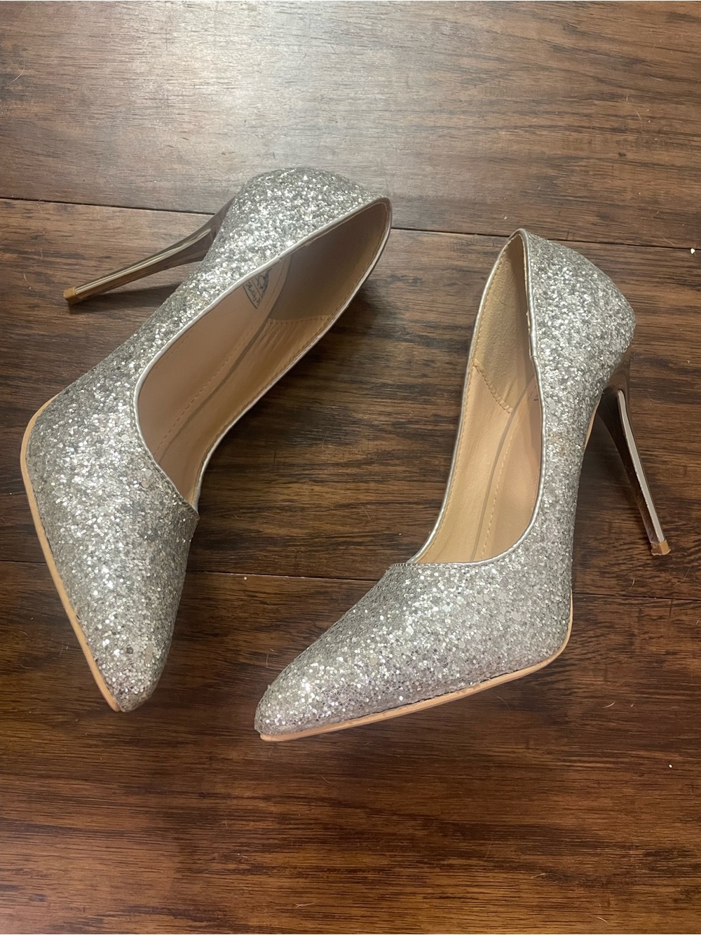 Silver Glitter Pointed-Toe Stiletto Heels - Women's Dress Pumps size 6.5